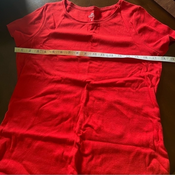 St. John’s Bay Women’s Short Sleeve T Shirt Blouse Top Red Size M Medium - Picture 6 of 6
